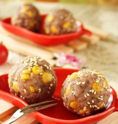 糯米饭团（以糯米为主料的菜品）