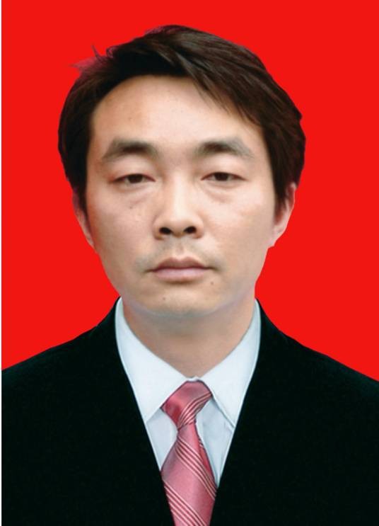 何杰（四川省眉山市洪雅县政府副县长）