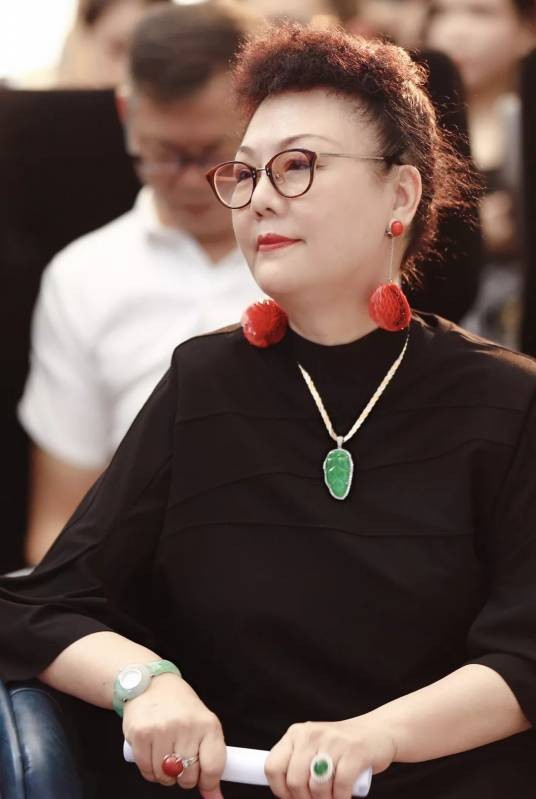 梦真(中国内地女制片人、歌手)