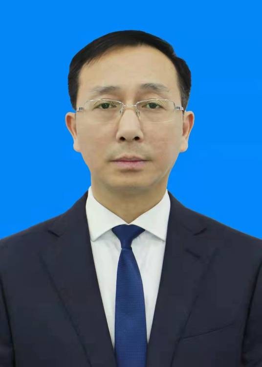 熊国玺（贵州贵安新区管委会原副主任）
