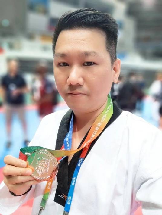 李东宪(中国男子跆拳道运动员)