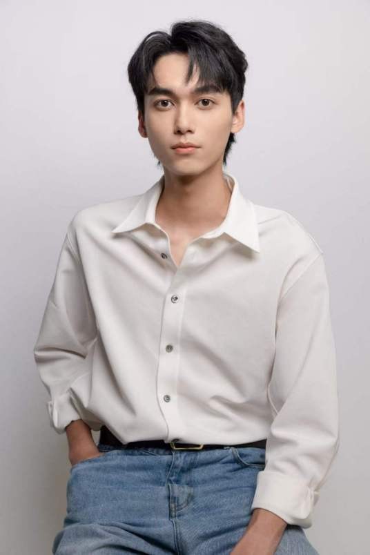 张呈（中国内地男演员）