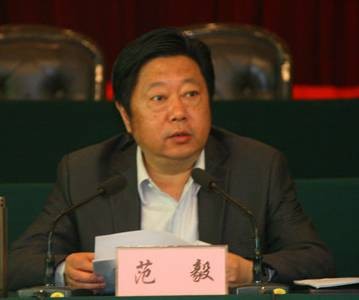 范毅（四川省统计局原党组书记、局长）