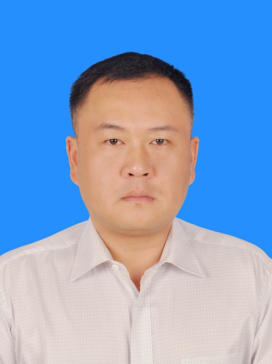 程曦(贵州铜仁高新区党工委副书记、管委会副主任)