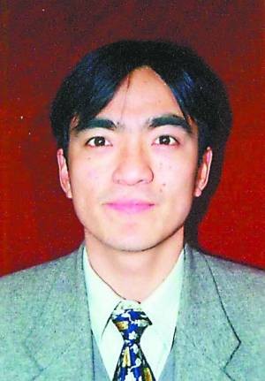秦洪（金百临咨询证券咨询师）