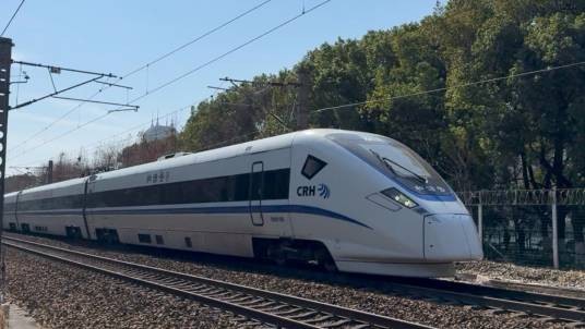 CRH1B型电力动车组