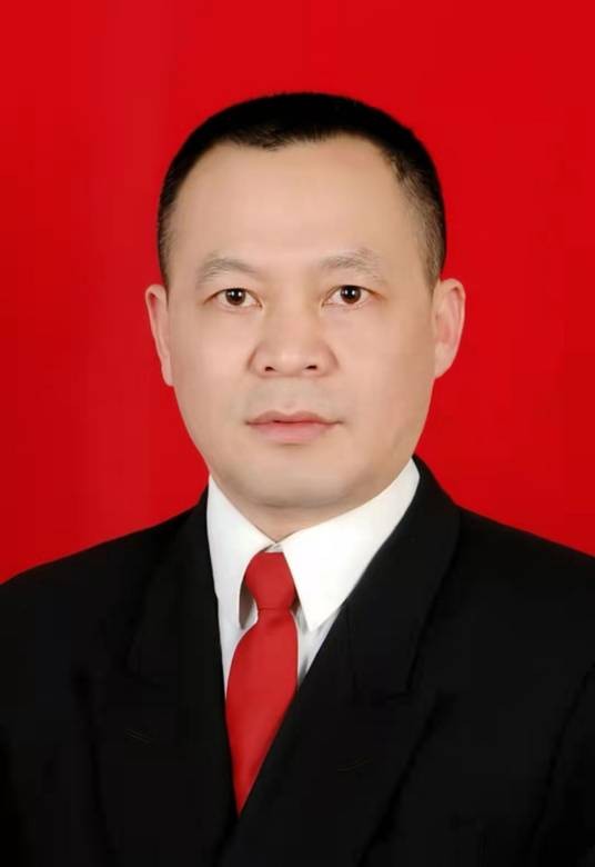 雷刚（重庆市开州区人民代表大会城乡建设环境保护委员会主任委员）