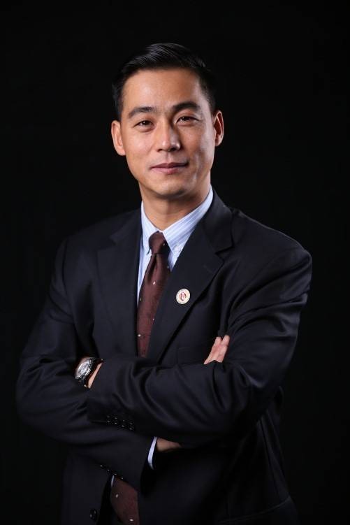 张立文（中国北京京师律师事务所高级合伙人）