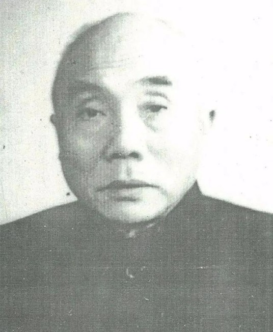 严希纯