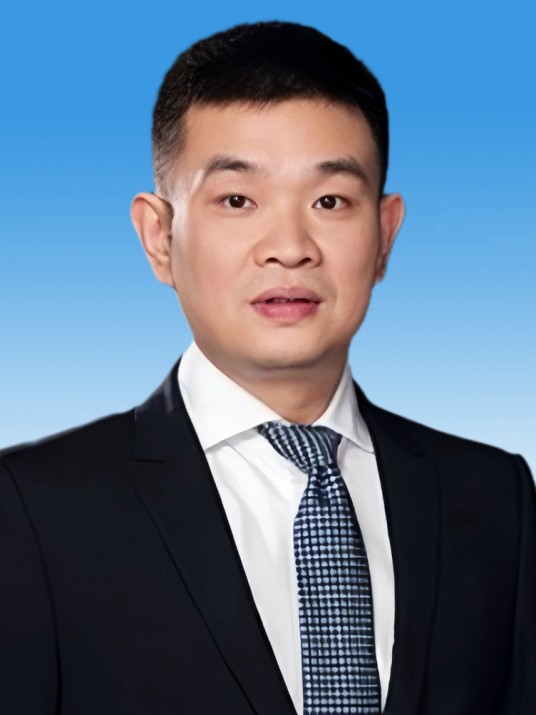 曾若冰（湖南省张家界市委原副书记、政法委原书记）