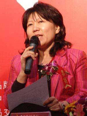 张红霞（北京大学光华管理学院教授）