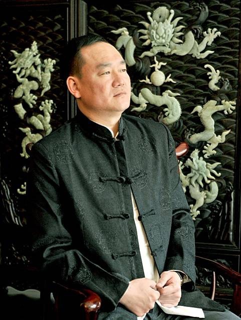 刘铭（哈尔滨古文物鉴赏家）