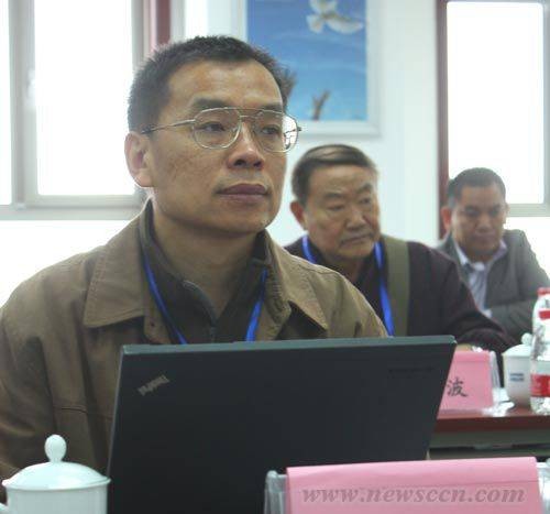 韩林海(清华大学教授、国际标准化组织(ISO)钢-混凝土组合结构和混合结构分委会(TC 71/SC 9)主席)