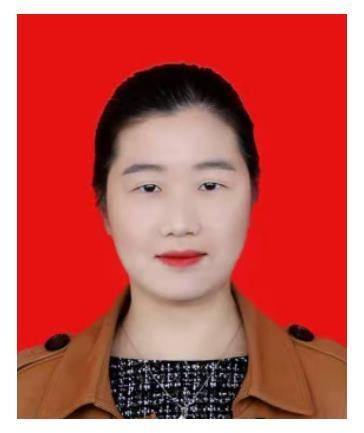 曾露（湖北省赤壁市新店镇党委副书记、工会主席）