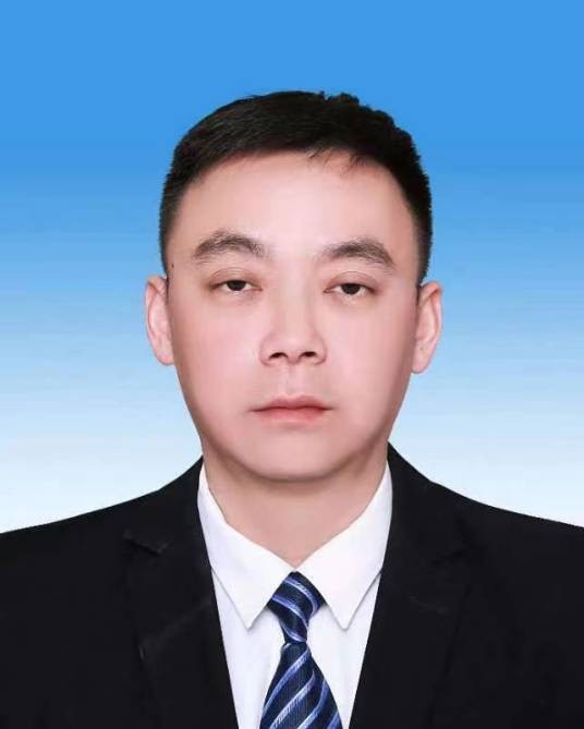 汪楠（四川省绵阳市人大常委会副主任、民进绵阳市委会主委）