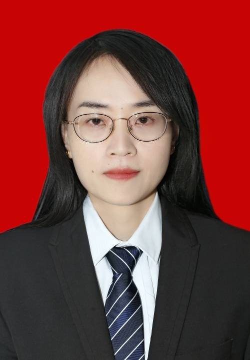 程怡(宁波市余姚市公共资源交易管理办公室副主任、党组成员)