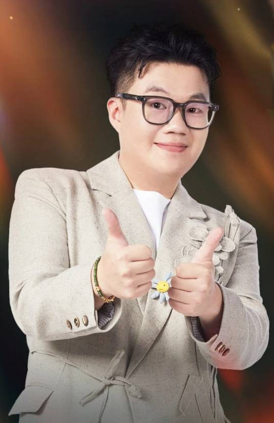 滕哲（中国内地喜剧男演员、网络主播）