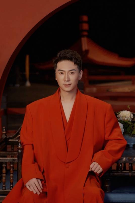 邓杰(中国内地男演员,二级演员,湖北长江人民艺术剧院话剧演员)
