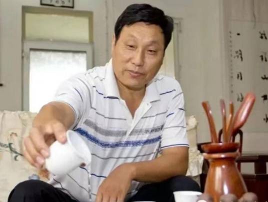 李志明（一级美术师）