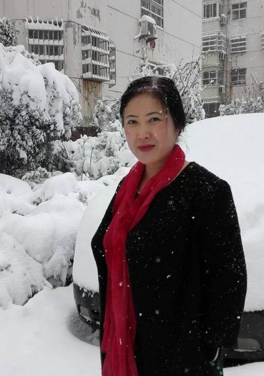 胡咏梅(中国美术家协会会员)