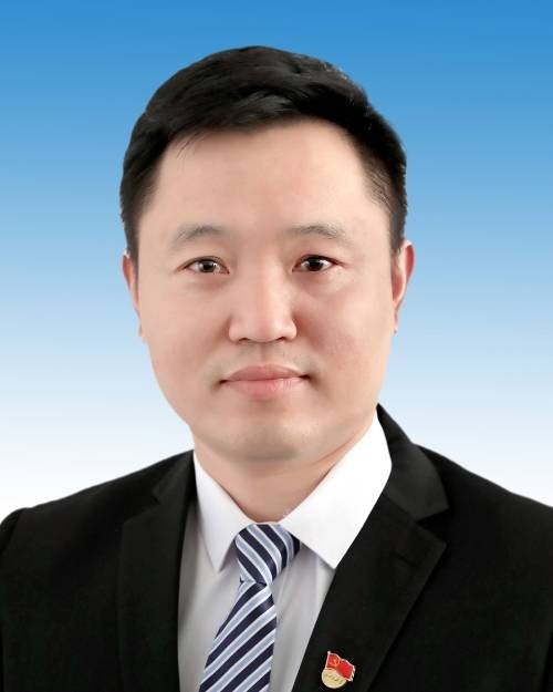 时圣（山东省烟台市芝罘区退役军人事务局党组成员、四级调研员）