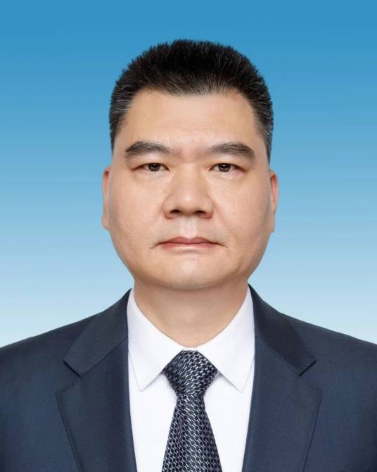 王宏（贵州省贵阳市委副书记、市长）