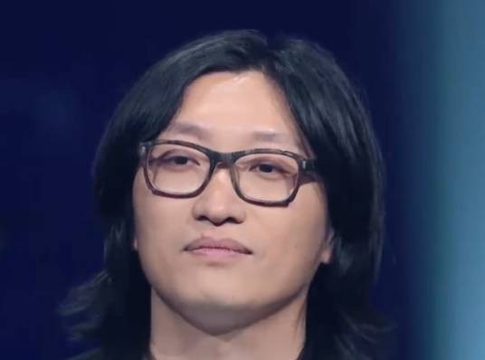 刘鹏(中国后朋克乐队法兹乐队主唱)