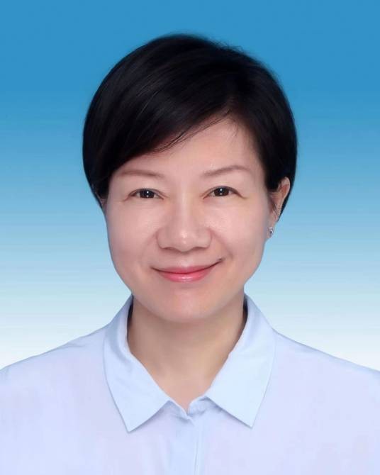 龙小红（湖北省商务厅党组书记、厅长）