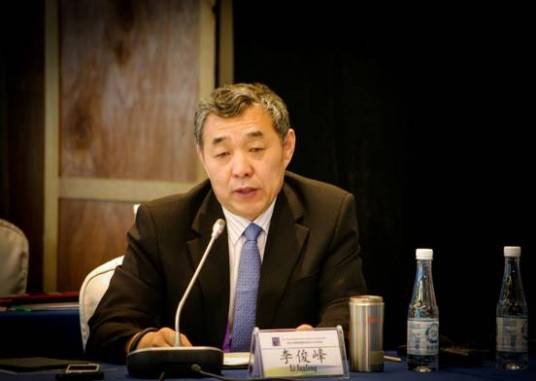 李俊峰（中国常熟理工学院党委副书记、教授）