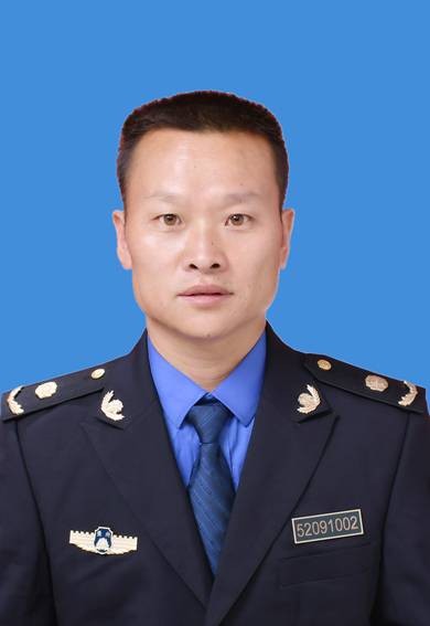 陈兴（贵州省黔西南布依族苗族自治州兴义市综合执法局党组成员、副局长）