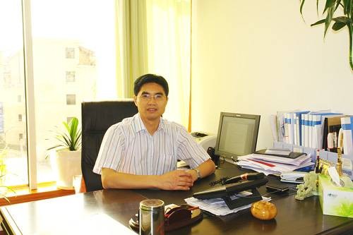 梁贵友（贵州医科大学原党委书记）